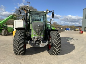 Tractor agrícola Fendt 140HP bastante usado a la venta para uso agrícola - Product Image 2