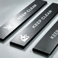 Panneau d'avertissement de sécurité rectangulaire en aluminium brossé, symbole et texte gravés sur mesure, plaque d'avis pour porte intérieure, signalétique murale pour hôtel et bureau