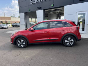 Kia Niro 2022 en parfait état - Product Image 4