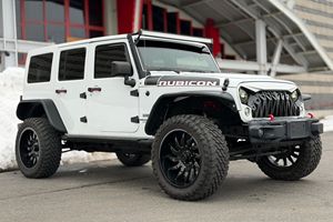 Jeep Wrangler Unlimited Rubicon Recon 2017 Usado, 4x4, Motor V6, Tracción en las Cuatro Ruedas, Paquete Rubicon Recon 24Z, Modificaciones Todoterreno - Product Image 3