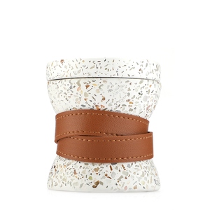 Brûleur d'encens moderne en marbre avec coupelle en métal, aromathérapie décorative avec sangle en cuir pour usage domestique au Moyen-Orient et au Golfe - Product Image 4