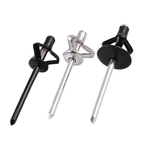 Remache ciego de aluminio tríptico con cabeza de brida pintado en negro, estándar DIN - Product Image 1