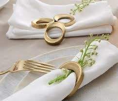 Servilletero Minimalista de Latón Pulido, Diseño Ovalado Escultural Ancho y Trenzado, Porta Servilletas de Metal para una Mesa de Comedor Elegante y de Lujo - Product Image 2