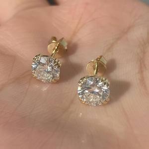 Boucles d'oreilles clous en diamant rond de 1 carat cultivé en laboratoire, or massif 14 carats, diamant rond taille brillant, boucles d'oreilles à fermoir poussoir, forme circulaire, port quotidien - Product Image 3