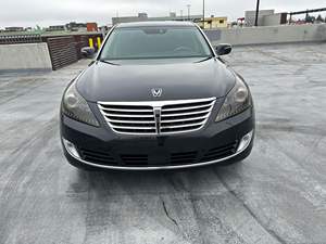 Hyundai Equus Ultimate 2016 Usado en Buen Estado, ~35,600 Millas, Motor V8 de 429 hp, Equipamiento de Alta Gama, Propiedad de Arizona - Product Image 4