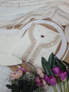 Kurti ligero de verano con estampados Funky, ajuste relajado, hecho de tela suave con patrones llamativos para un uso diario fácil - Product Image 5