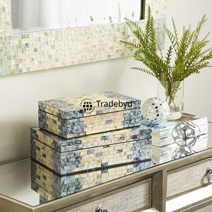 Elegante caja de regalo con incrustaciones de fregona para recuerdos de boda y recuerdos de lujo de Tradebyd - Product Image 1