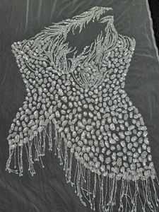 Matériaux de robe perlée brodée à la main sur mesure pour les créateurs de mode et les magasins de mode pour la revente et les travaux sur mesure - Product Image 3