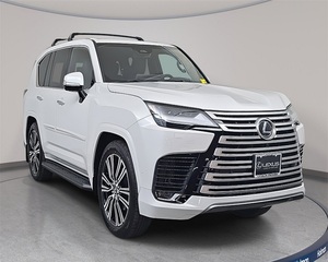 Lexus LX 600 Luxe 4D Sport Utility d'occasion 2025 - Prêt à être expédié - Product Image 4