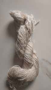 Hilos de lino sin teñir de peso ligero natural hechos a medida para ganchillo y tiendas de hilo y fibra para reventa - Product Image 4