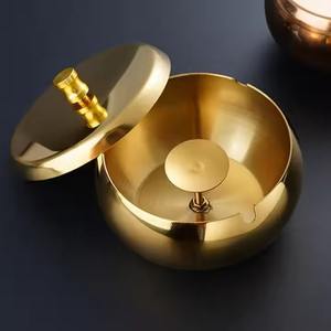 Cendrier en métal de qualité supérieure pour les zones fumeurs, idéal pour la maison, le salon, le bureau et le patio. - Product Image 5