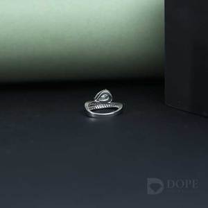 แหวนเพชรเม็ดเล็กรูปลูกแพร์ประดับ1.50CT สุดหรูหราแหวนสำหรับสตรีคลาสสิกเหนือกาลเวลาใน14kt สีทองชั้นดีสำหรับช่วงเวลาที่โรแมนติกได้รับการรับรองจาก IGI - Product Image 4