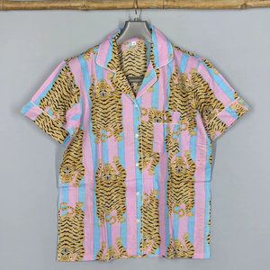 Pyjama de luxe confortable pour femmes, tissu ultra doux, coupe décontractée, ensemble de vêtements de nuit élégant pour un confort tout au long de l'année - Product Image 1