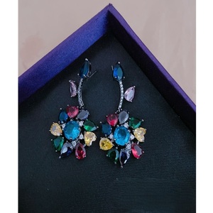 ต่างหูหลากสีเซอร์คอนทองเหลืองชุบเงินประกายระยิบระยับสวยงามเครื่องประดับของขวัญทันสมัยสำหรับผู้หญิง - Product Image 1