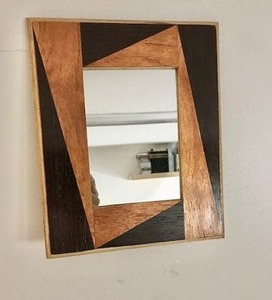 Cadre photo en bois élégant fait à la main avec des éléments décoratifs en corne et en résine pour une décoration élégante de la maison et du bureau - Product Image 1