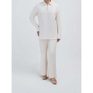 Conjunto Casual de Dos Piezas CYGNUS, Sudadera Corta con Capucha y Pantalones Cortos de Felpa, Talla XXS, Diseño Combinado - Product Image 1