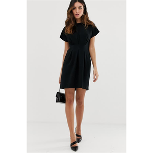 ASOS Design Minidress T-shirt Nero Vintage con Vita Arricciata Stile Sexy da Club in Spandex Lavabile con Fodera Taglie XS-XL per Feste Diurne - Product Image 1