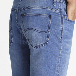 Shorts en jean pour hommes grande taille, coupe droite, extensibles, délavés clairs, respirants, décontractés d'été, taille mi-haute, avec support pour étiquette personnalisée - Product Image 6