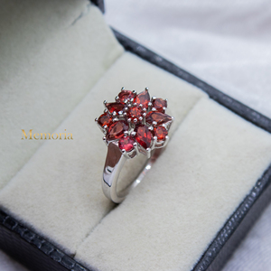 Belle fleur forme grenat naturel bague en pierres précieuses à la main 925 bague en argent Sterling bijoux pour la vente en gros - Product Image 1