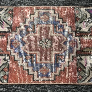 Vintage Turkish Rug Rug 1.5x2.4 ft, <b>Brown</b> Small Geometric <b>Wool</b> Rug - Product Image 5