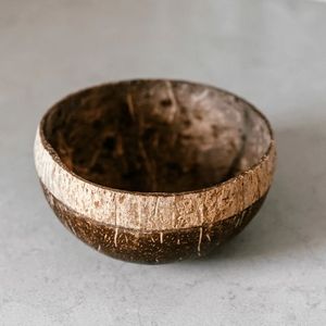 Durable Handmade Coconut Bowl Eco Friendly Wholesale Natural Coconut Shell Serving Bowl Decorative Kitchen Supply - Product Image 2