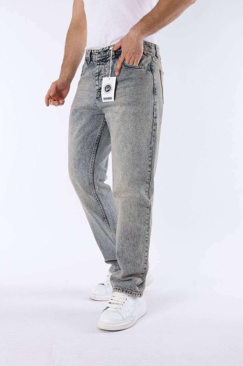 สีเทาเข้ม