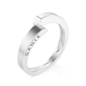 Bague de mariage personnalisée Jeulia en platine pour homme, style marquise avec design à contour latéral - Product Image 1