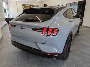 Garantie du meilleur prix 2025 F o r d Mus-tang Mach-E Premium AWD Sport Utility - Product Image 4