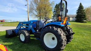 Nuevo Tractor Cortacésped Industrial LS Diésel de 4/2 Tiempos MT347H con Cargador Frontal y Retroexcavadora - Product Image 4