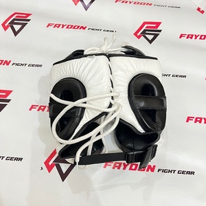 Dernier modèle de protège-tête ouvert réglable noir et blanc avec logo personnalisé, équipement professionnel d'entraînement de combat, protège-tête de Muay Thai - Product Image 3