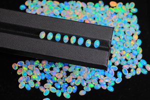 Opale éthiopienne précieuse en cabochon - 10x8mm - Opales multicolores chatoyantes - Pierre précieuse d'opale éthiopienne en vrac à prix de gros - Product Image 6