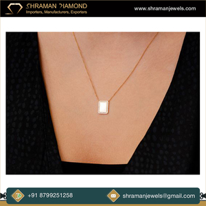 Meilleure qualité Design moderne 0.15 CTS gravable Rectangle 14K or personnalisé pendentif en diamant naturel pour hommes ou femmes - Product Image 2