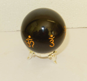 La última piedra preciosa natural Ágata negra Sánscrito Grabado Esfera Ágata Bolas Venta al por mayor Comprar en línea de Amayra Crystals Exports India - Product Image 3