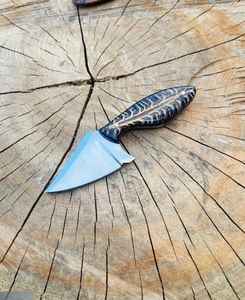 Cuchillo de Desollado Hecho a Mano de Acero con Alto Contenido de Carbono, Cuchillos de Hoja Fija para Campismo y Supervivencia con Funda de Cuero Fino, Cuchillos de Acero Personalizados - Product Image 1