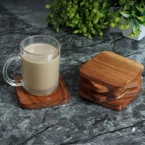 Sous-verres en bois d'acacia sur mesure pour la protection des boissons et des tables, design classique élégant fait à la main, décoration de haute qualité - Product Image 1