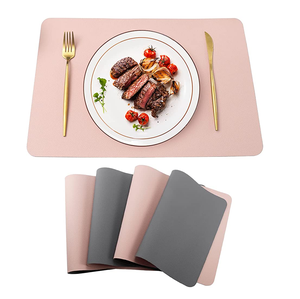 Tapis de plaque en cuir Petit sous-verre de forme ronde Sous-verre en cuir Imperméable et fait à la main brillant poli avec vente - Product Image 2