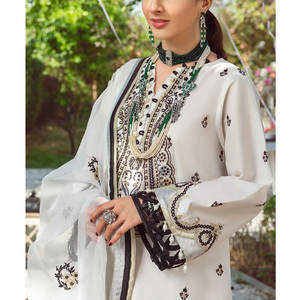 Fabrication des produits les plus populaires Collection de robes d'été décontractées pour femmes 2023 - Product Image 2