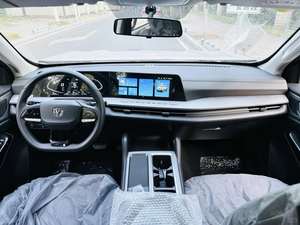 Hunter 2024 Alemania R17 Izquierda Turbo Gasolina Nueva Edición Guerrero Edición Piloto Motor Dual Tracción en las Cuatro Ruedas Caja Extra Larga - Product Image 6