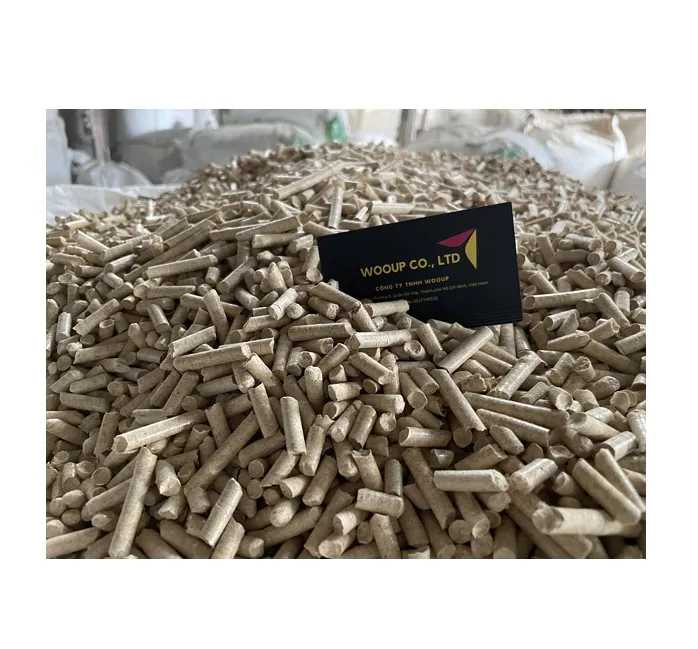 Granulés de biomasse Granulés de bois vietnamiens Combustion du bois Carburant biologique de haute qualité du Vietnam best-seller