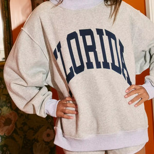 Sudadera de lana ecológica de manga larga con cuello simulado reversible para mujer de invierno con estampado de apliques frontales personalizados - Product Image 1