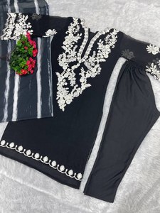 NOUVEAU DESIGNER TOP EN GEORGETTE LOURDE NOIR AVEC IMPRESSION NUMÉRIQUE DUPATTA - Product Image 5