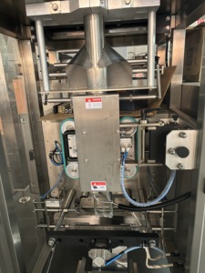 Đầy đủ tự động Túi dọc khoai tây chiên máy đóng gói chip Snack trái cây sấy khô máy đóng gói - Product Image 4