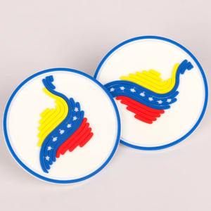 แผ่นยางติดแบรนด์หนายืดหยุ่นทนต่อสภาพอากาศสำหรับเครื่องแต่งกายแนวสตรีทยุทธวิธีและอุปกรณ์กีฬาตามสั่ง - Product Image 4