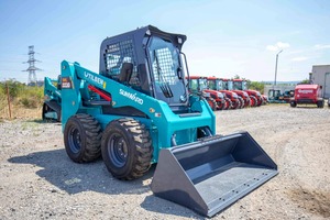 Chargeuse compacte sur pneus Sunward SWL3230 à moteur diesel, avec roulement central haute performance, pour la construction - Product Image 2