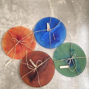 Boucles d'oreilles en résine faites à la main, boucles d'oreilles en résine personnalisées en vrac, multicolores, vert, rose, bleu, trois formes, boucles d'oreilles pendantes, au meilleur prix - Product Image 6