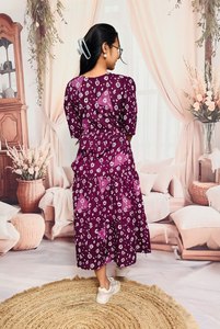 Presentamos nuestro impresionante traje hecho a mano para elevar su aspecto festivo. Con su rico color y diseño elegante, es el perfecto - Product Image 4