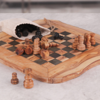 Jeu d'échecs de luxe artisanal en bois d'olivier, imitation antique sculptée, bords bruts, pièce unique, ArtisRaw, style méditerranéen vintage