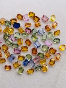 Lote de piedras preciosas de zafiro multicolor natural, corte esmeralda, calidad AAA, con brillo, hermoso multicolor y perfecto para la fabricación de joyas. - Product Image 2
