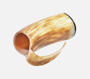 Corne à boire viking artisanale de qualité supérieure avec une finition en grain d'ambre naturel exquis, style nordique traditionnel, buffle poli - Product Image 5