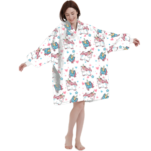 Couverture à capuche avec logo personnalisé Position chat imprimé animal femmes hiver double couche polaire surdimensionnée poche portable couverture à capuche - Product Image 2